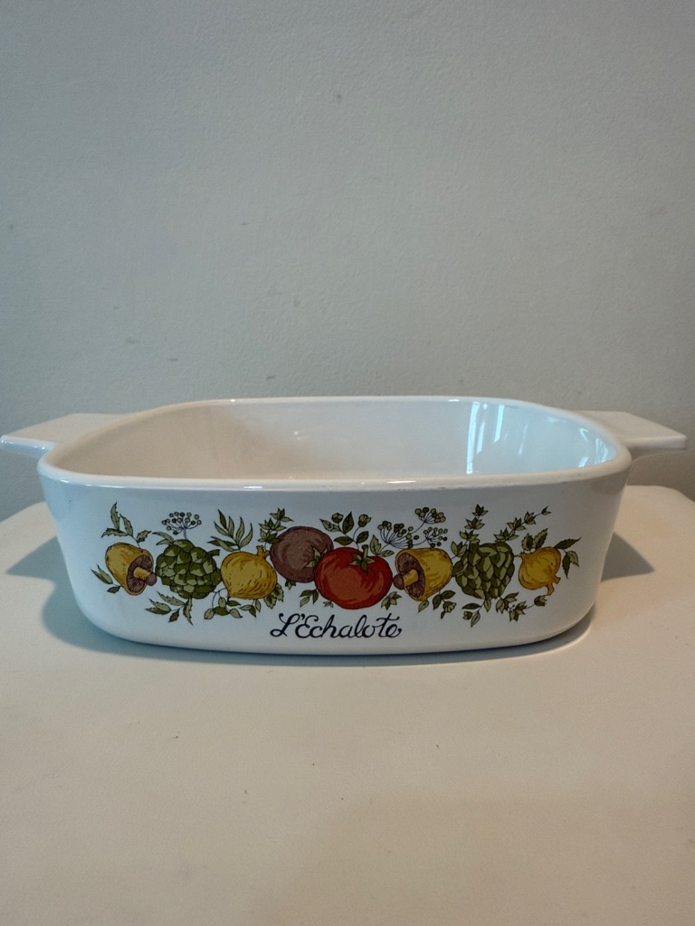 Spice of Life Vintage Corningware 1 liter casserole dish.